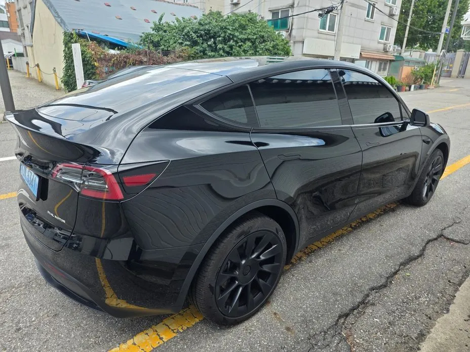 Tesla Model Y — фото 8
