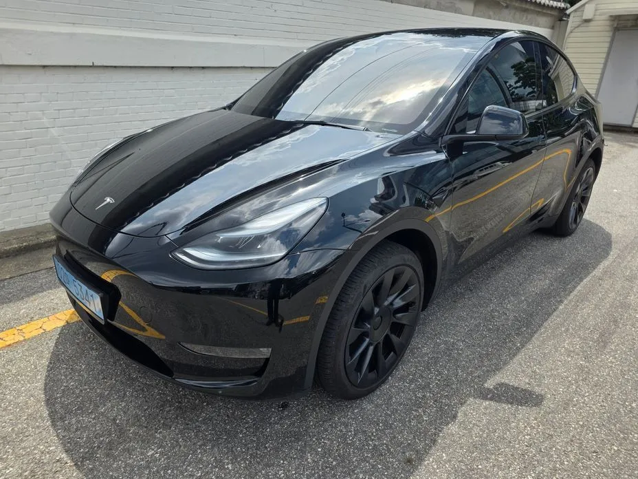 Tesla Model Y — фото 6