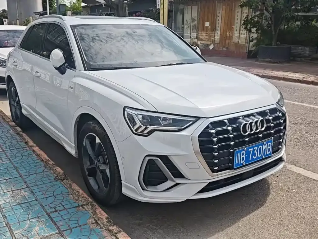 Audi Q3 2023 из CN, фото 8