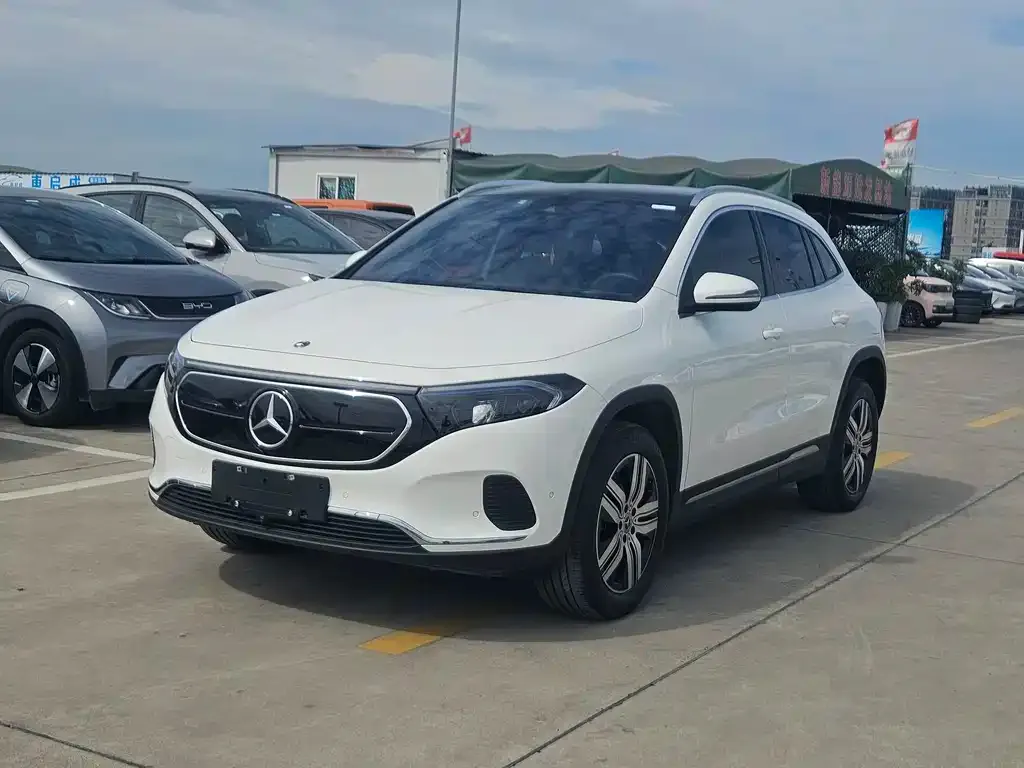 Mercedes-Benz EQA