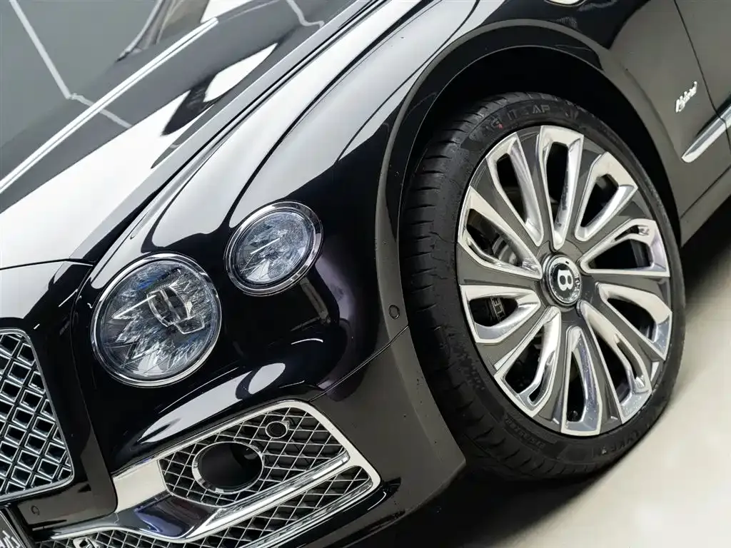 Bentley Flying Spur PHEV 2022 из CN, фото 4