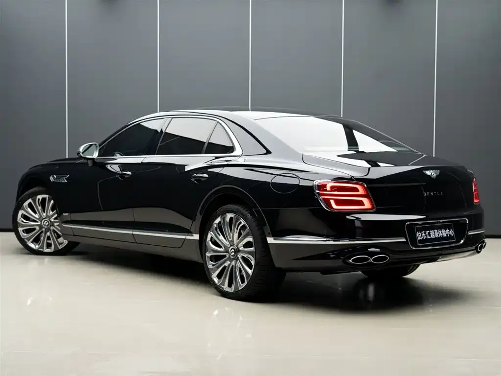 Bentley Flying Spur PHEV 2022 из CN, фото 5