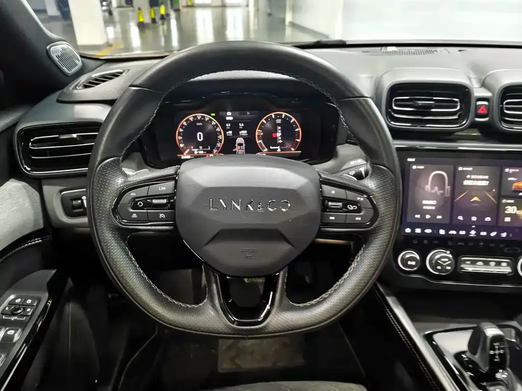Lynk & Co 02 Hatchback 2022 из CN, фото 10