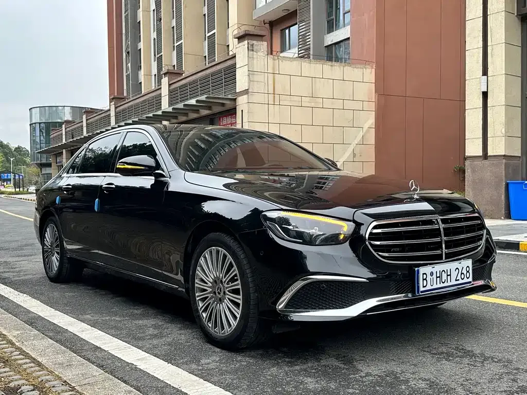 Mercedes-Benz E-Class — фото 10