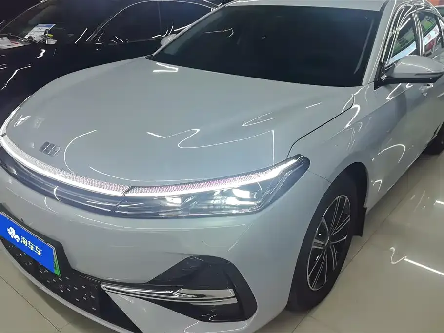 Geely 银河A7 EM