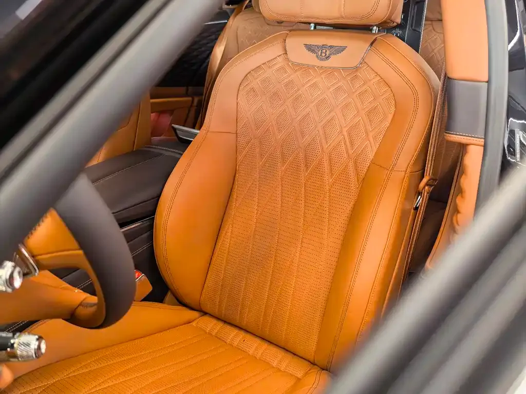 Bentley Flying Spur — фото 2