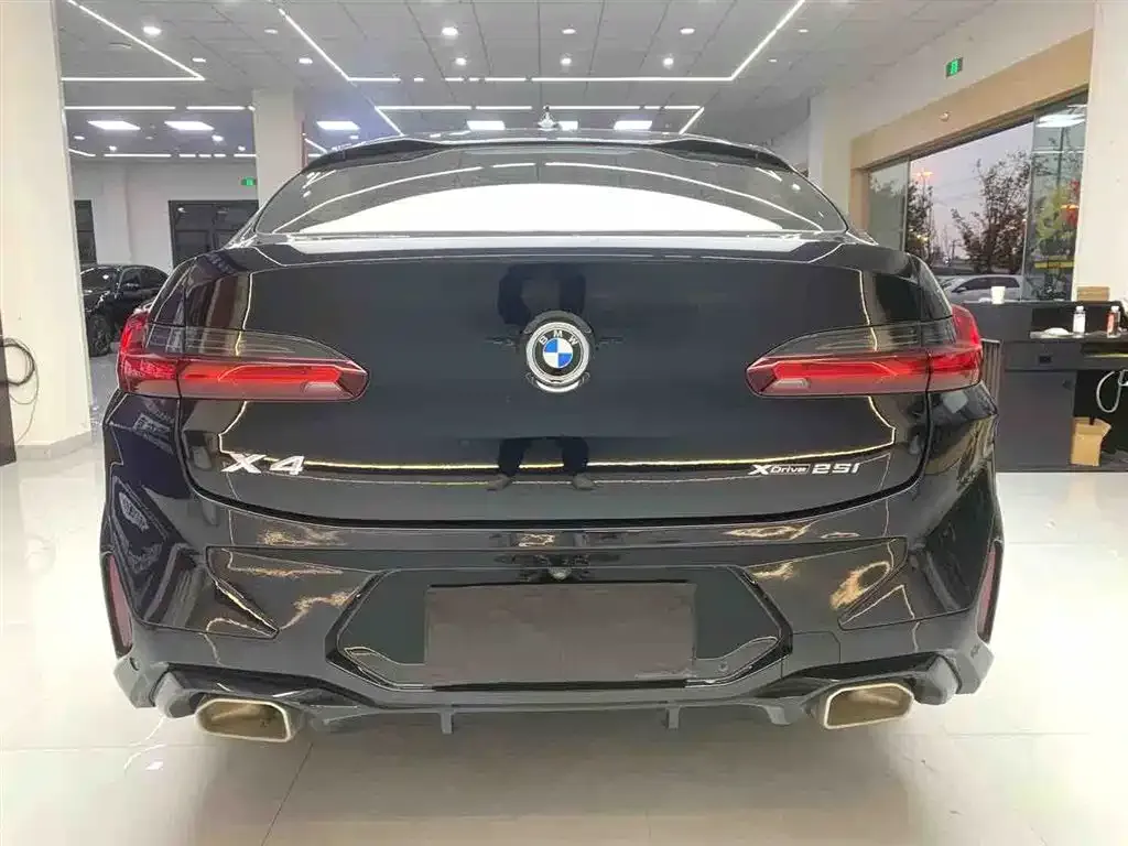 BMW X4 — фото 2