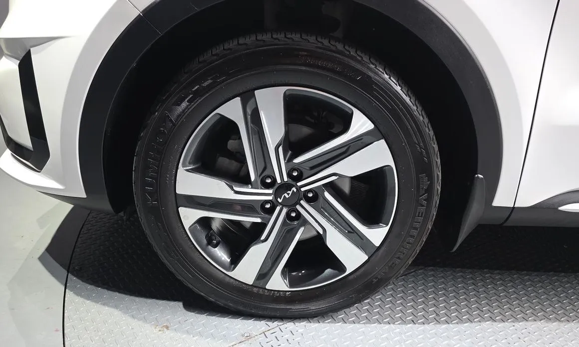 Kia Sorento — фото 6