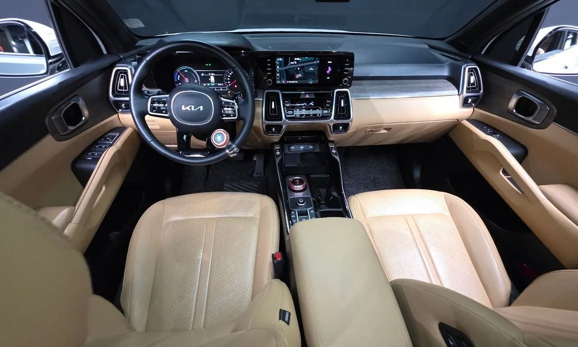 Kia Sorento — фото 7