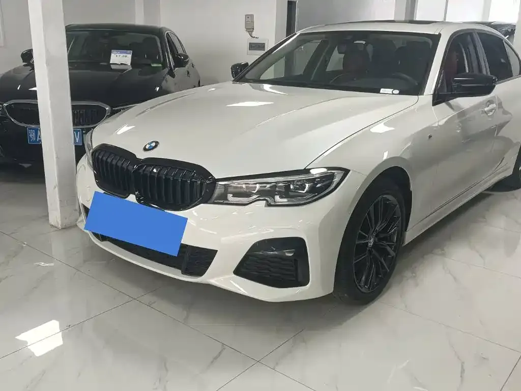 BMW 3 Series — фото 1
