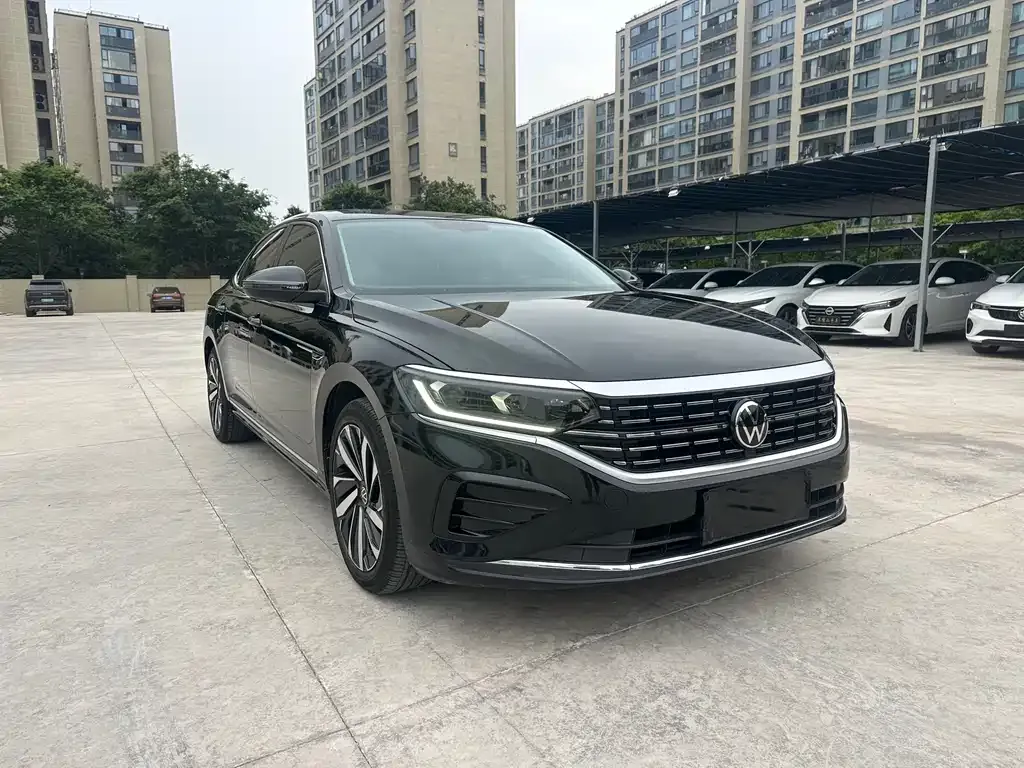 Volkswagen Passat — фото 9