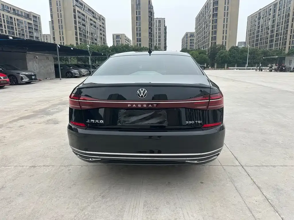 Volkswagen Passat — фото 2