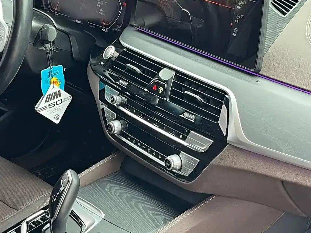 BMW 5 Series — фото 2