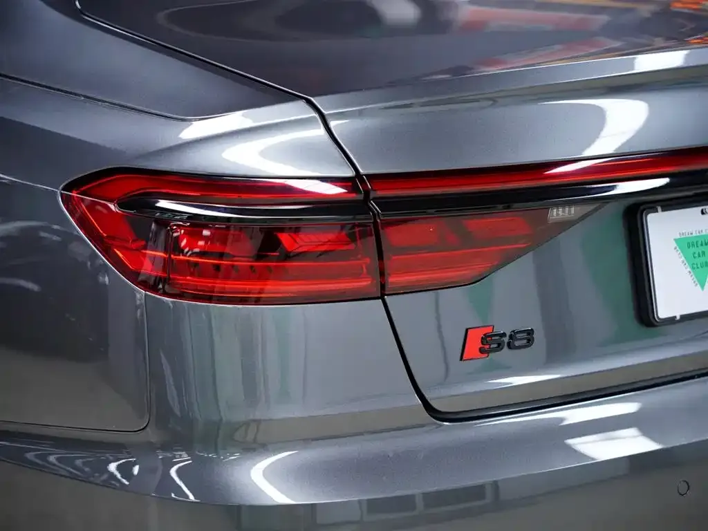 Audi S8 2021 из CN, фото 10