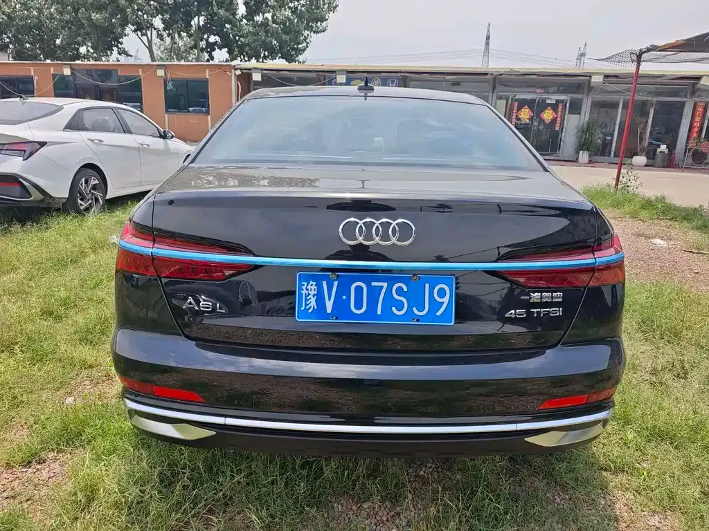 Audi A6L — фото 10