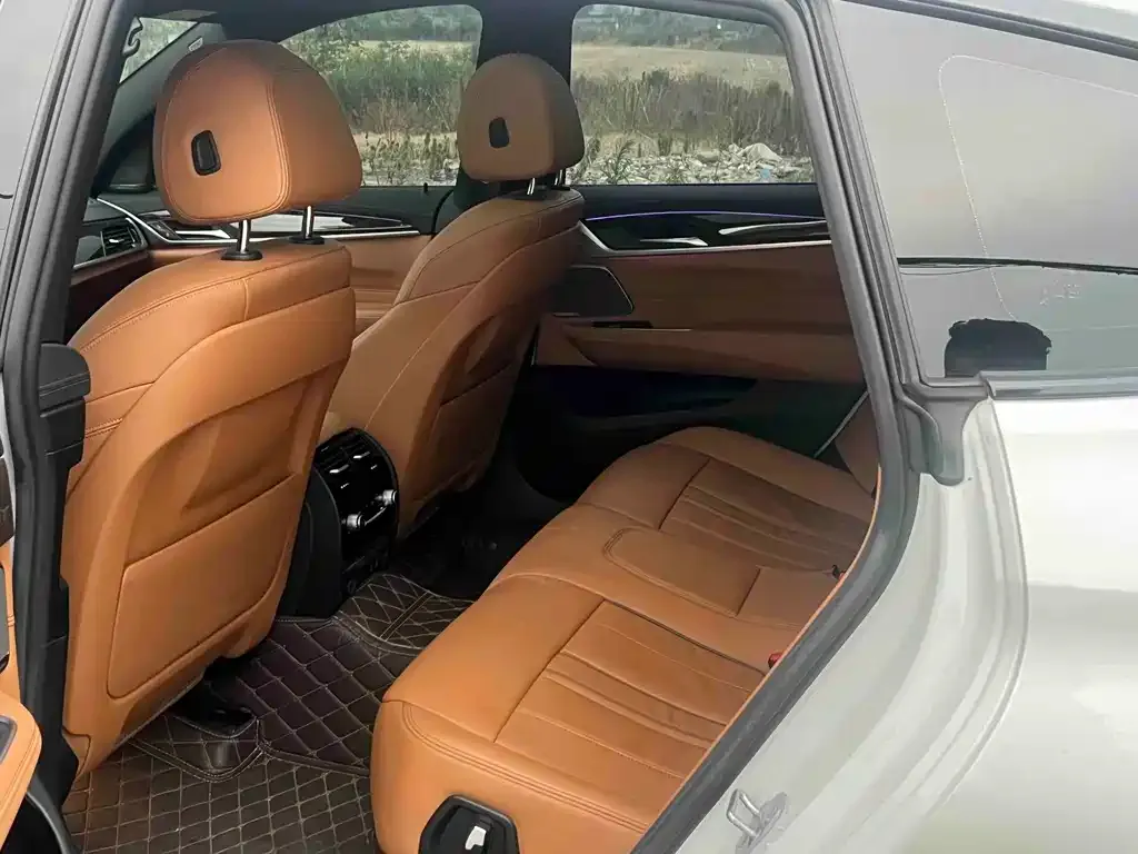 BMW 6 Series GT 2021 из CN, фото 7