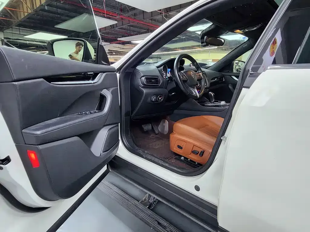 Maserati Levante 2021 из CN, фото 6