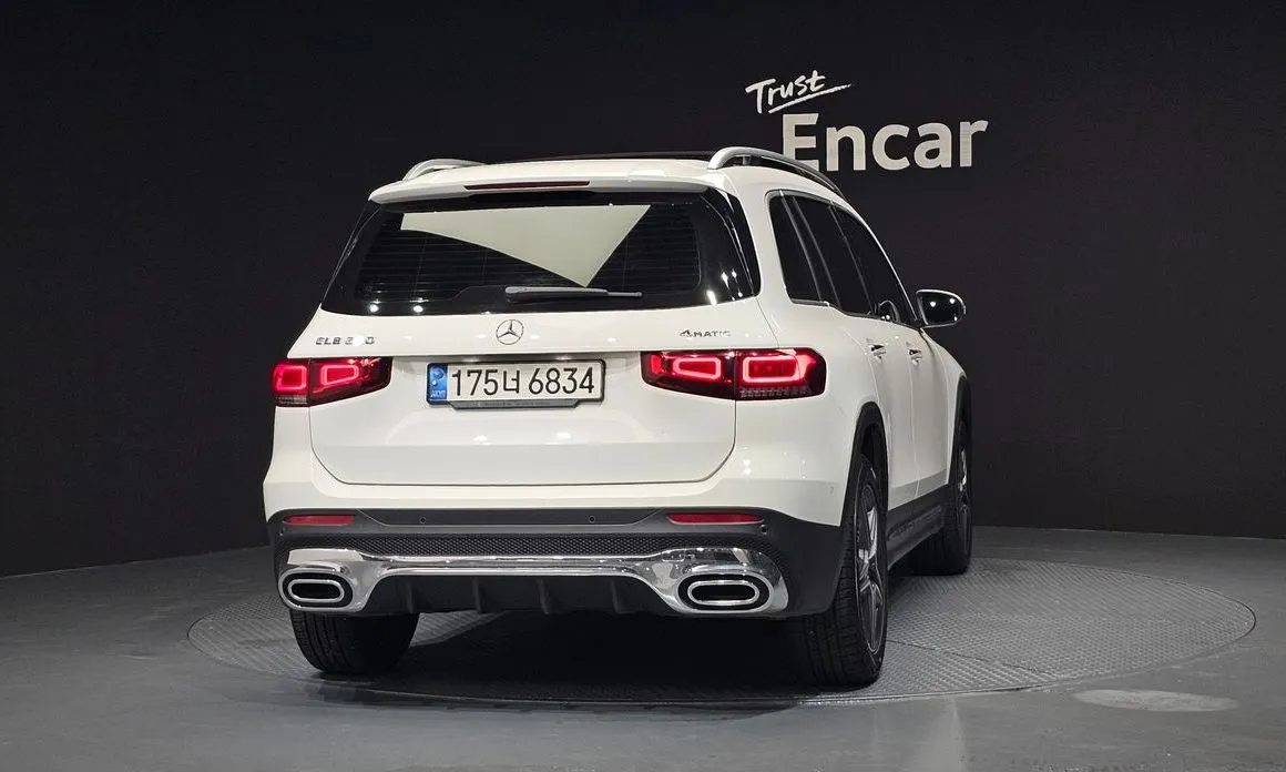 Mercedes-Benz GLB-Class — фото 6
