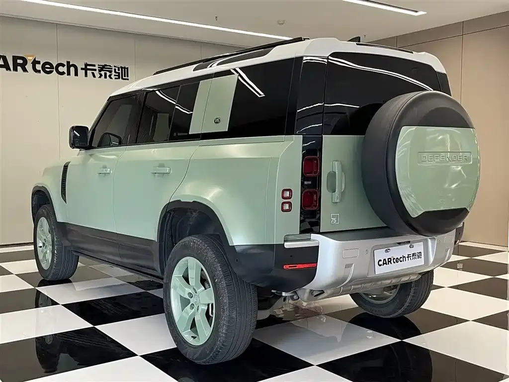 Land Rover Defender — фото 4