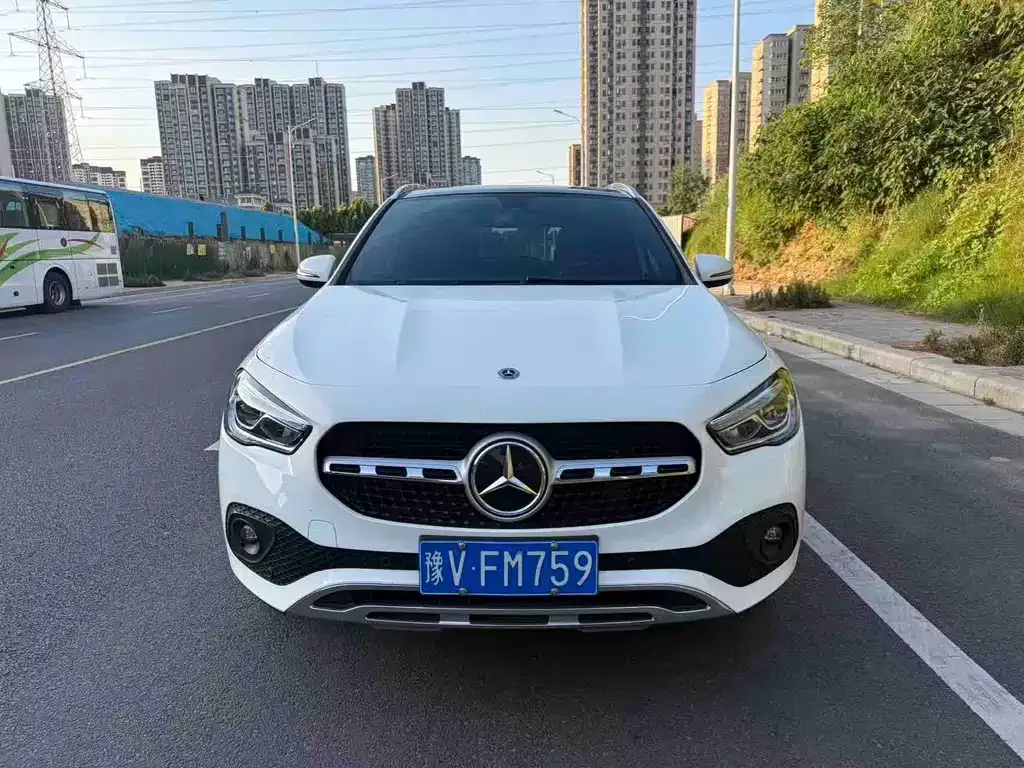 Mercedes-Benz GLA — фото 8