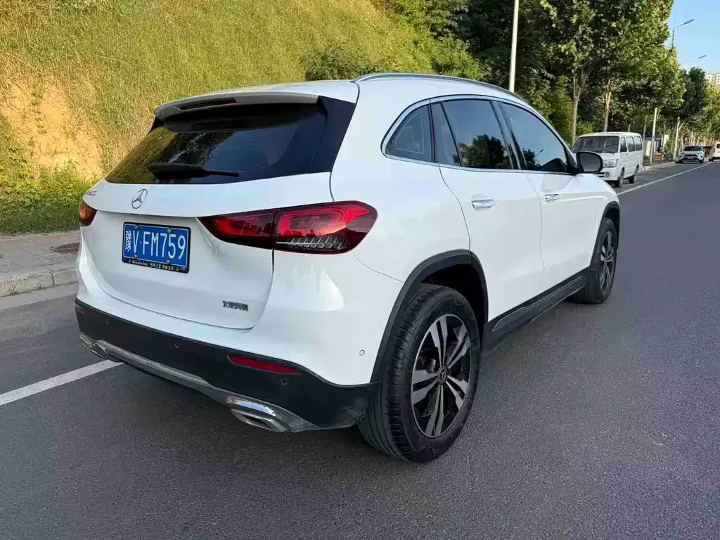 Mercedes-Benz GLA — фото 9