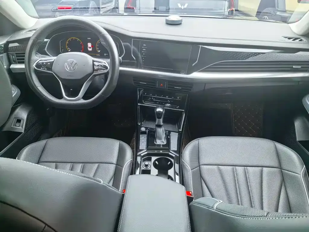 Volkswagen Passat — фото 8