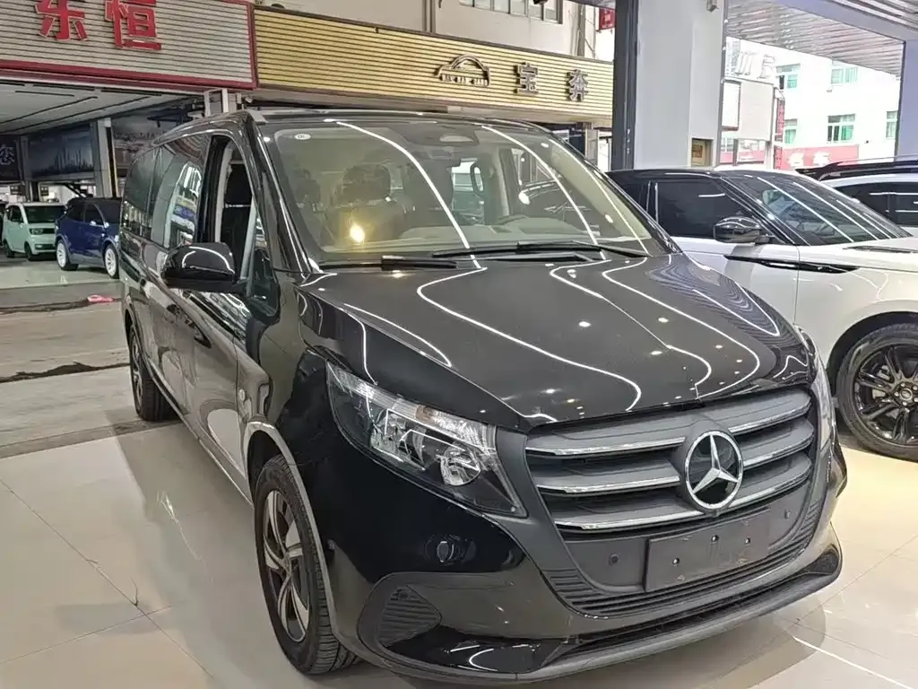 Mercedes-Benz Vito — фото 1