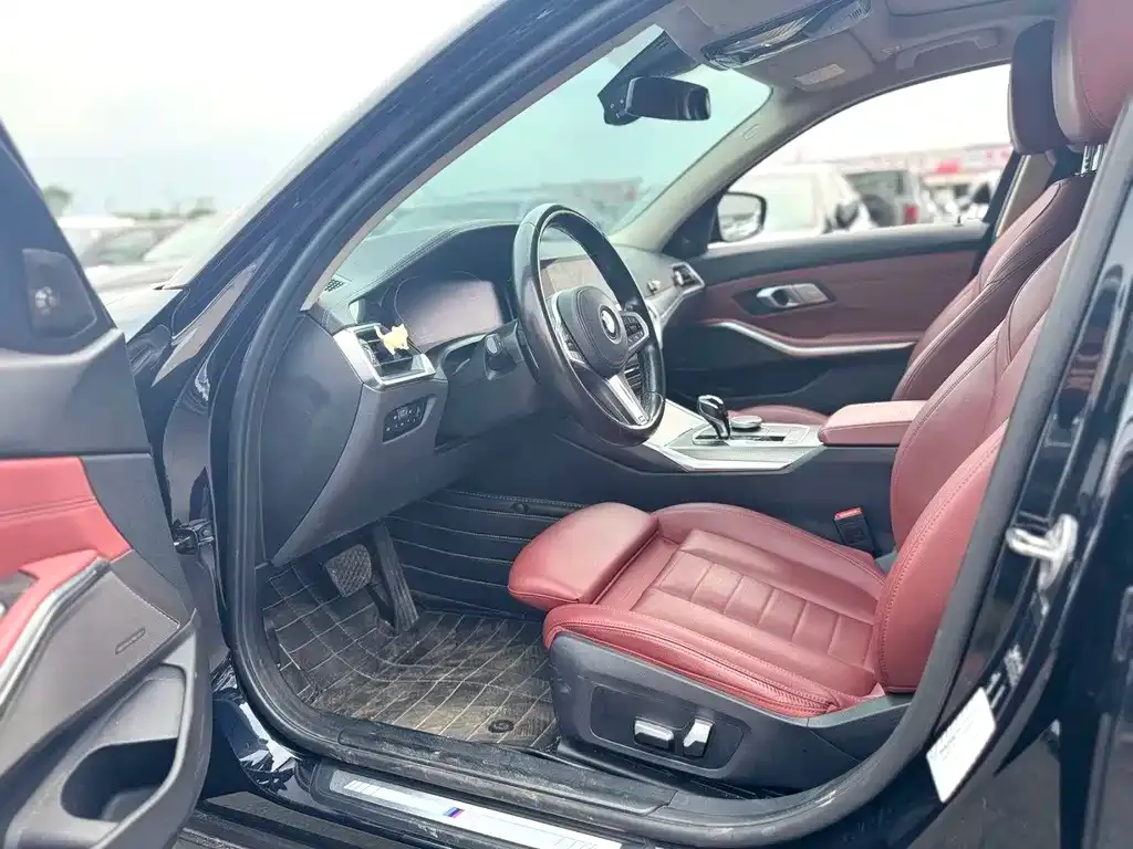 BMW 3 Series 2021 из CN, фото 4