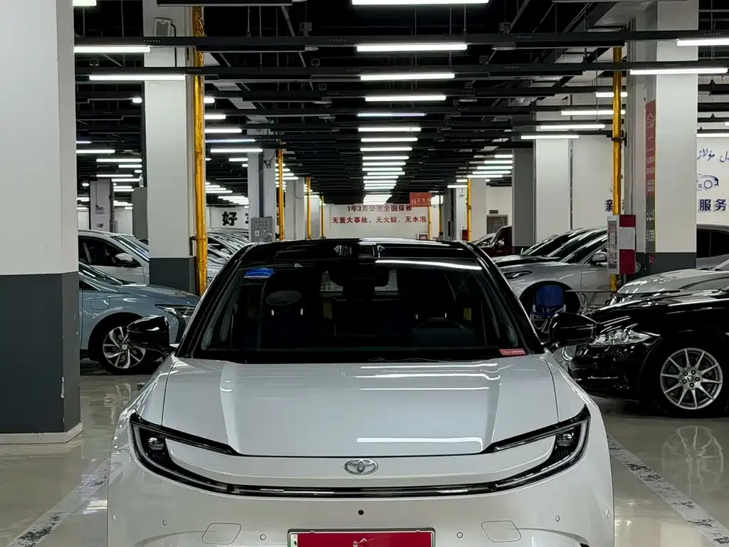 Toyota bZ5 2025 из CN, фото 5