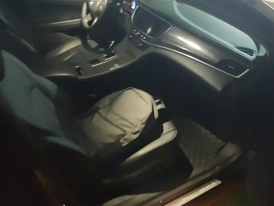 Buick LaCrosse — фото 10