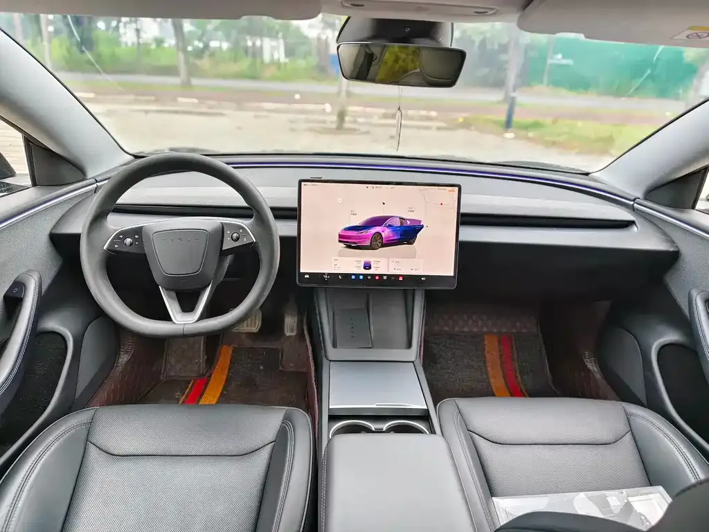 Tesla Model 3 — фото 4