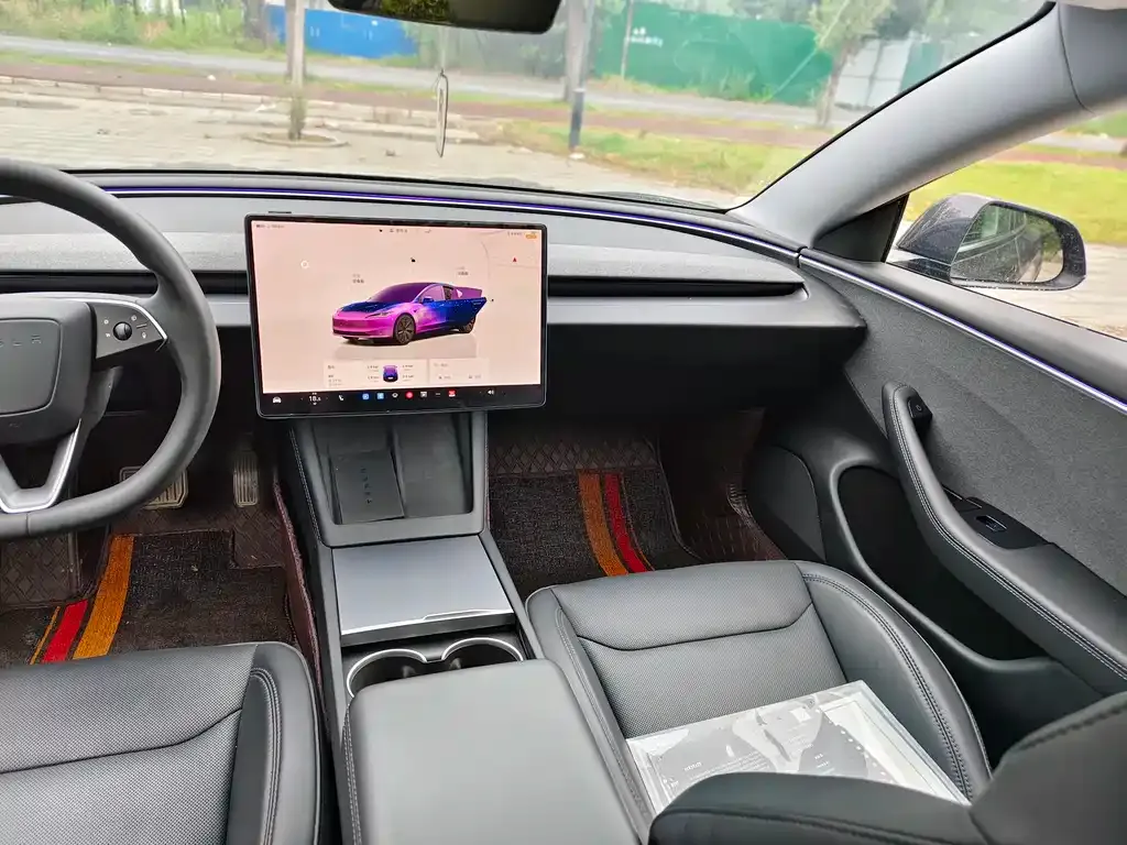 Tesla Model 3 — фото 6