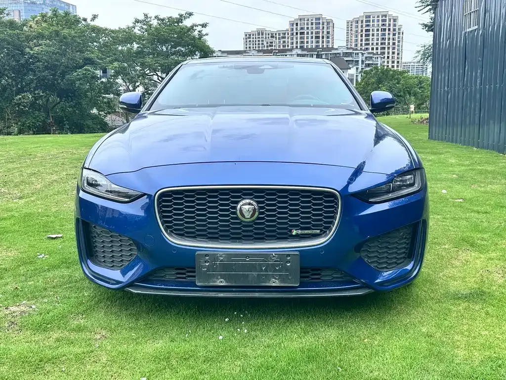 Jaguar XEL — фото 1