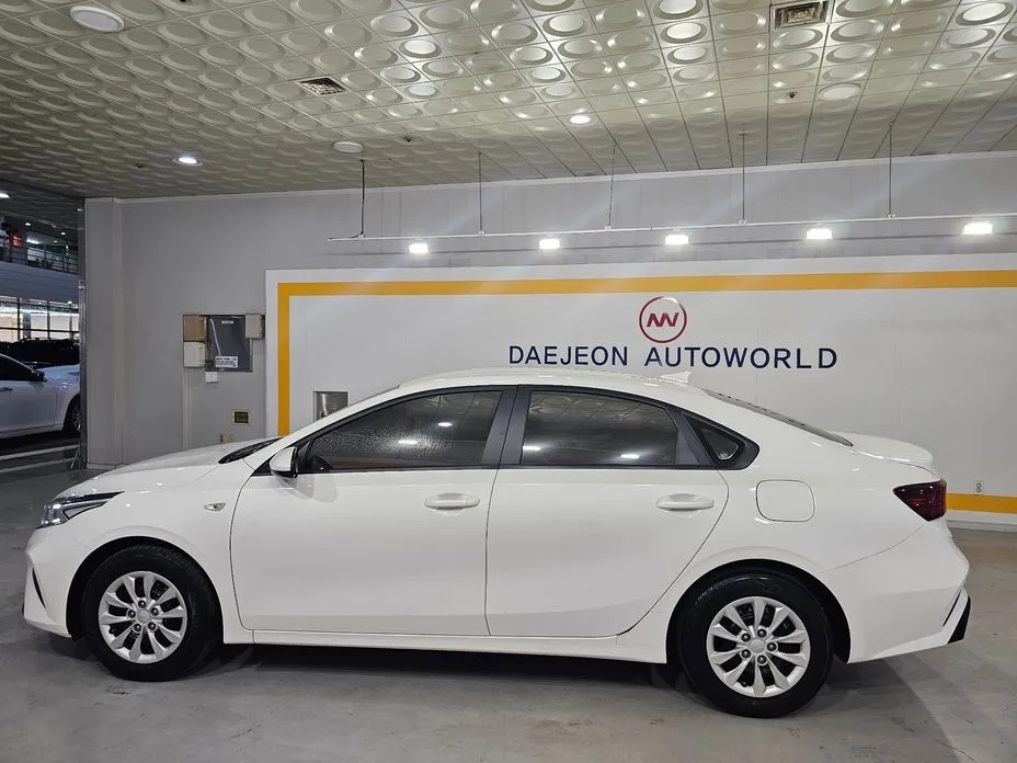 Kia K3 2023 из KR, фото 3