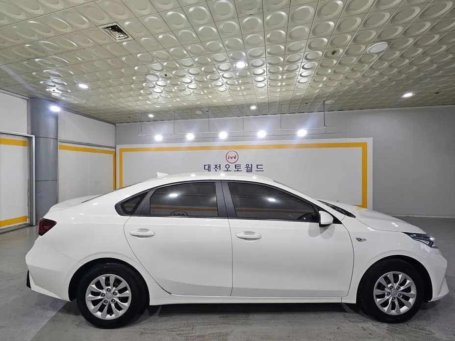 Kia K3 2023 из KR, фото 9