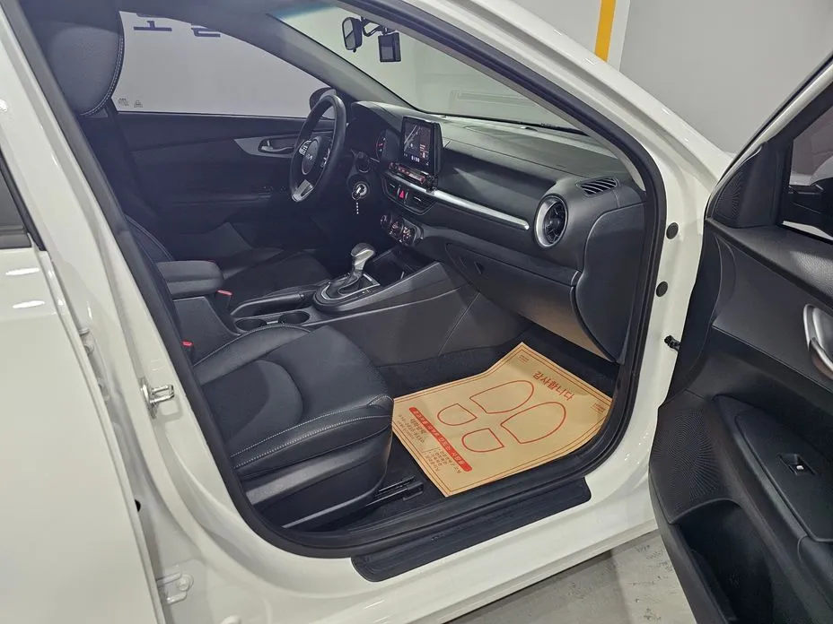 Kia K3 2023 из KR, фото 8