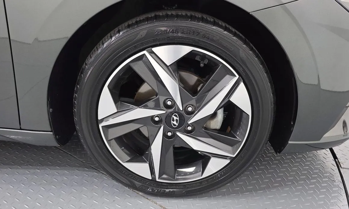 Hyundai AVANTE — фото 2