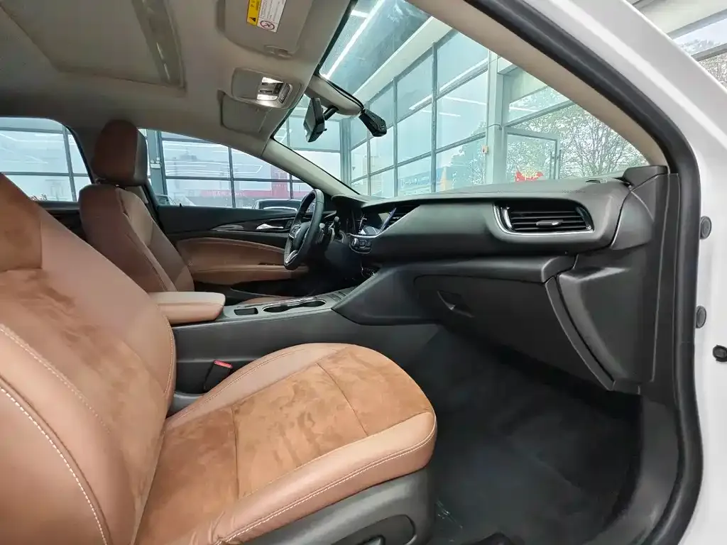 Buick Regal — фото 7