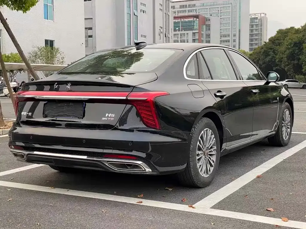Hongqi H5 — фото 6