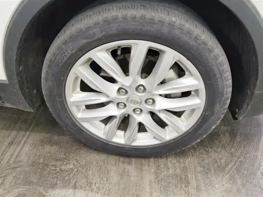 Buick Envision Plus — фото 10