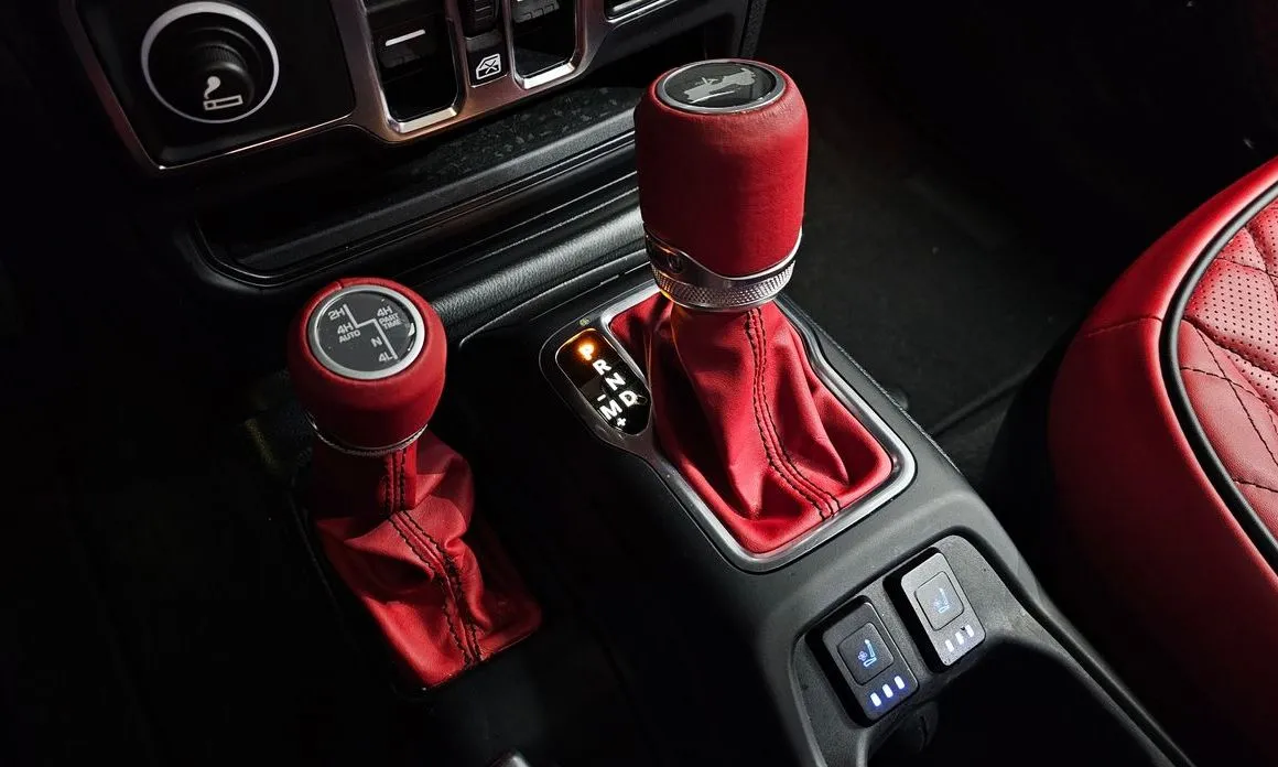 Jeep Wrangler 2021 из KR, фото 8