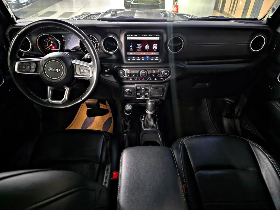 Jeep Wrangler 2022 из KR, фото 9