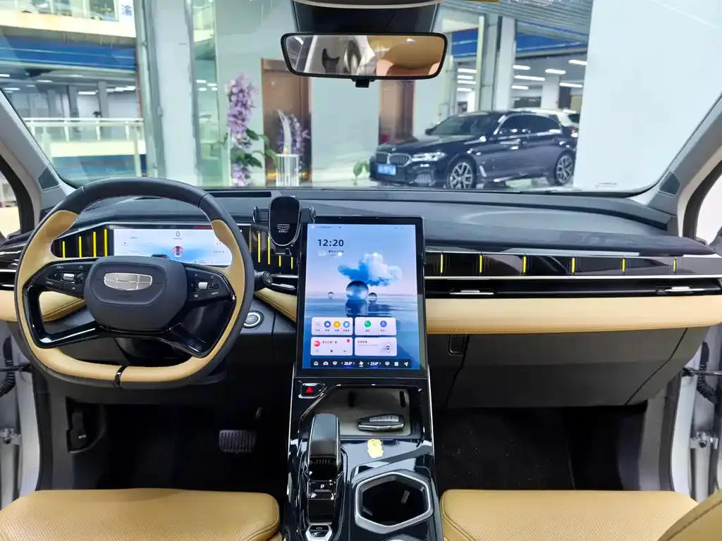 Geely Boyue L 2023 из CN, фото 4