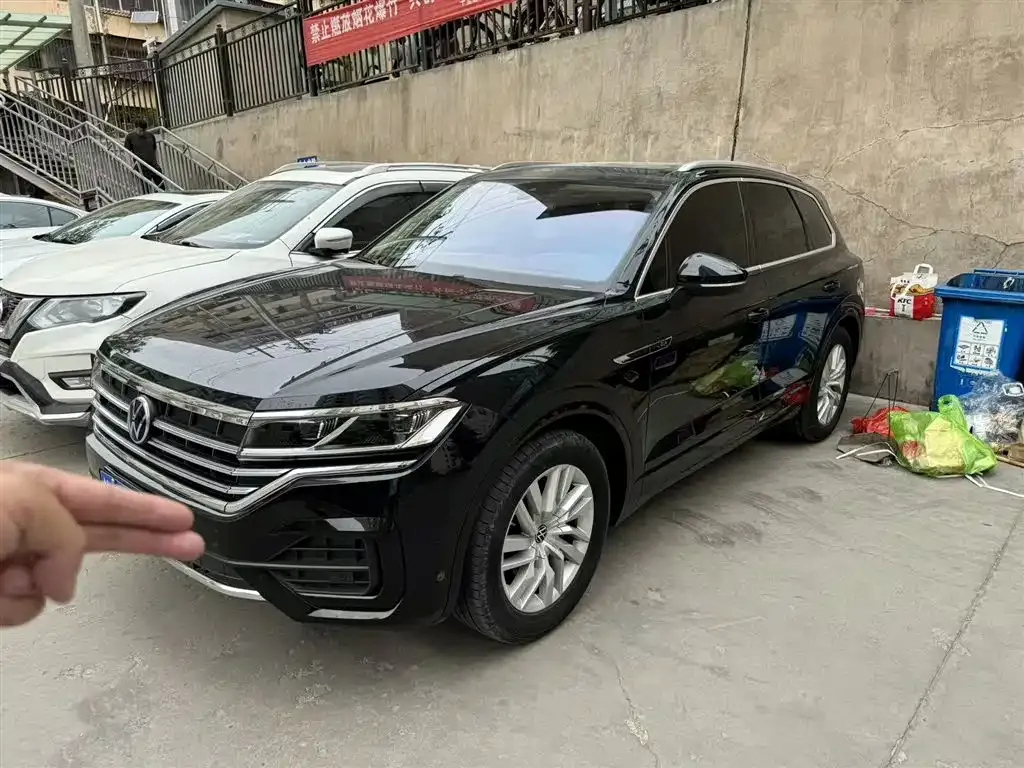Volkswagen Touareg 2024 из CN, фото 7