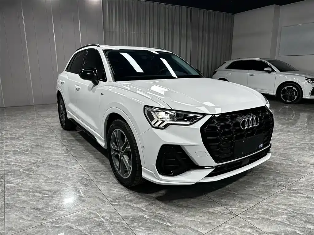 Audi Q3 2023 из CN, фото 2