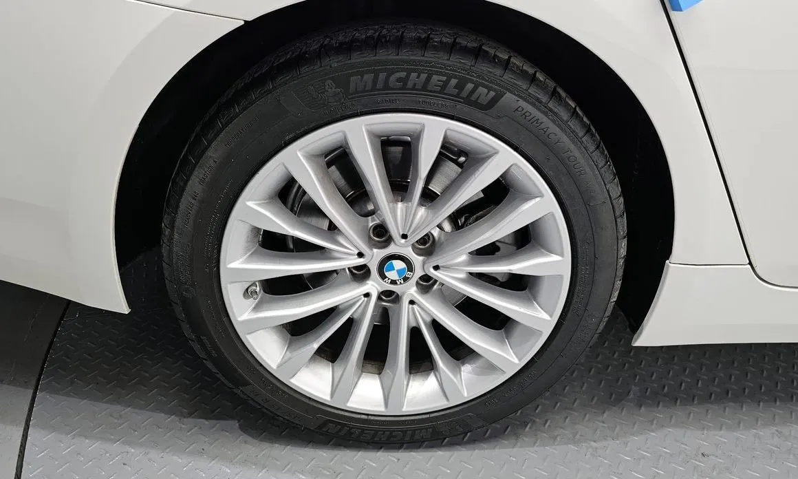 BMW 5-Series 2021 из KR, фото 4
