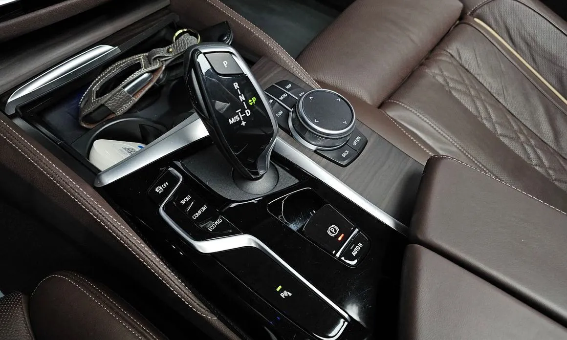 BMW 5-Series 2021 из KR, фото 3