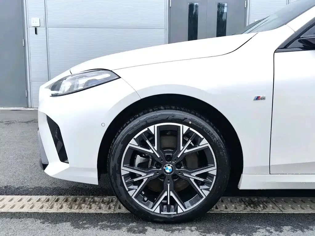 BMW 2 Series 2025 из CN, фото 2