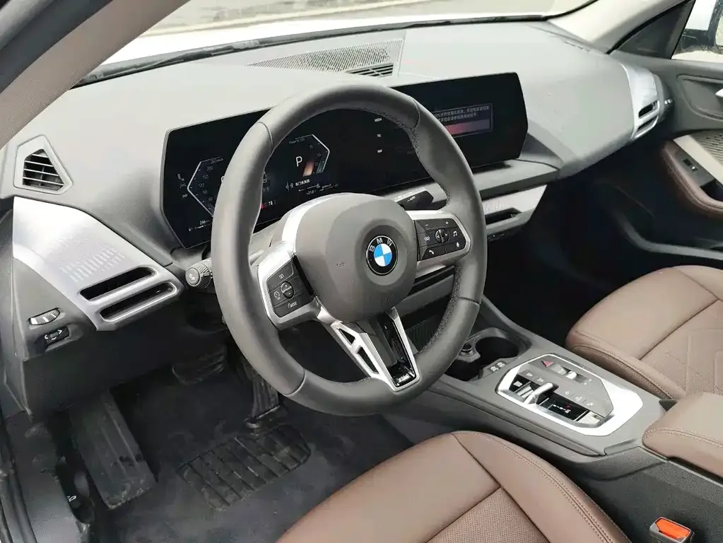 BMW 2 Series 2025 из CN, фото 8