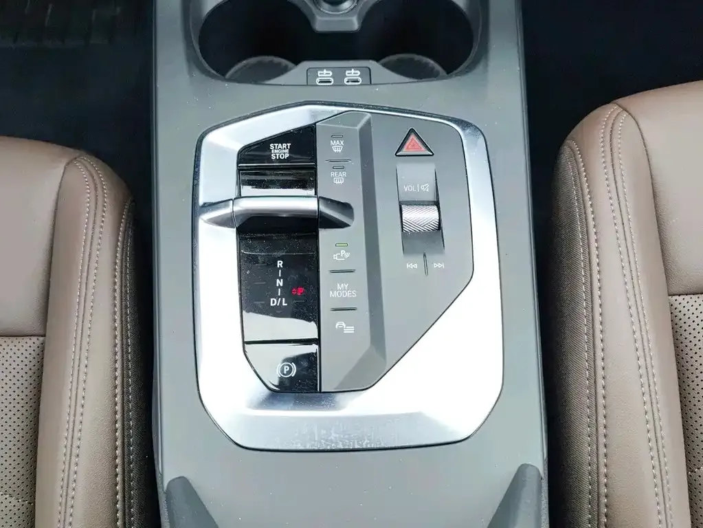 BMW 2 Series 2025 из CN, фото 4